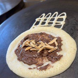 โตเกียว นูเทลล่า-อัลมอนด์