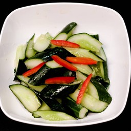 ยำแตงกวา 拌黄瓜