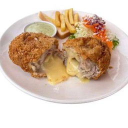 สเต็กหมูทอดลาวาชีสเยิ้มๆ