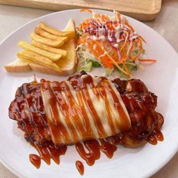 สเต็กไก่เบคอนชีส