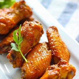 ปีกไก่ทอดน้ำปลา