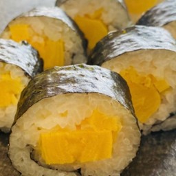 ข้าวห่อไส้ไข่หวาน