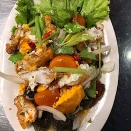 ยำสามไข่