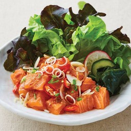 สลัดแซลมอนยำไทย