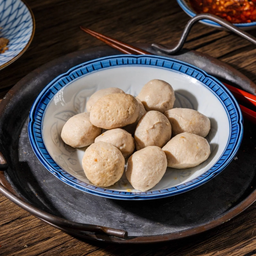 ลูกชิ้นเนื้อลวกจิ้ม