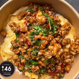 ข้าวไข่ข้นกะเพราหมูสับโบราณ