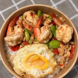 🐓 ครัวแม่ไก่ ข้าวกะเพราไข่ข้น 🍳 .