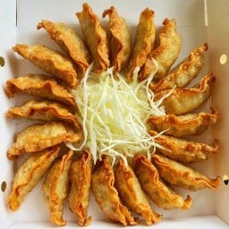 เกี๊ยวซ่าทอด Stupid Fries หมู่บ้านวัลเลย์ฮิลล์ เก้ากิโล เขาน้ำซับ