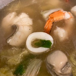 แกงจืดรวมมิตรทะเล พิเศษ