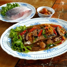 ปลากะพงนึ่งบ๊วย