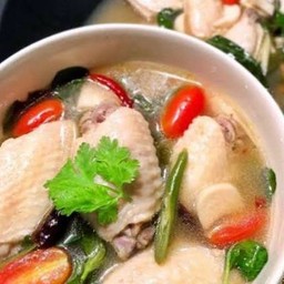 ต้มแซ่บปีกไก่