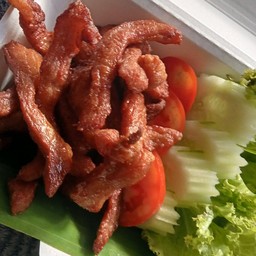 หมูแดดเดียวทอดน้ำจิ้มแจ่ว