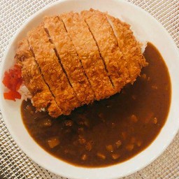 ข้าวแกงกะหรี่หมูทงคัตสึ