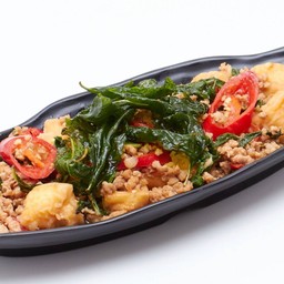 กะเพราหมูสับเต้าหู้ไข่ (กับข้าว)