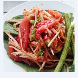 ตำป่าไทย กุ้งแห้งถั่วลิสงหอยเชอรี่หมูยอปู