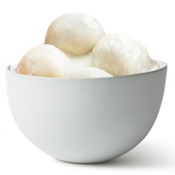 บัวลอยงาดำนมสด