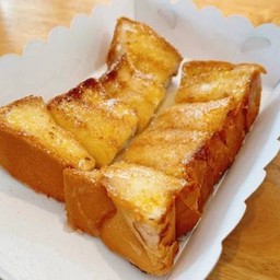 ปังปิ้ง  เนยน้ำตาลนม