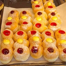 Daily Donuts สาขาบางบอน หมู่บ้านพระปิ่น5  เอกชัย109