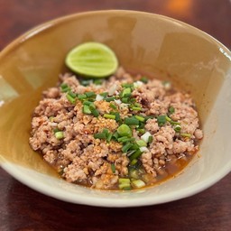 หมูสับต้มยำแห้ง