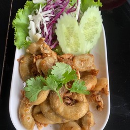 ใส้ทอดกระเทียม