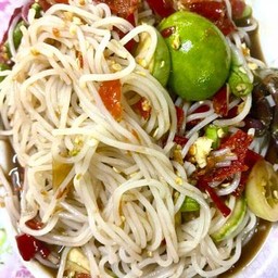 ตำขนมจีน