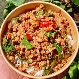 ส้มตำ ยำ แม่โช