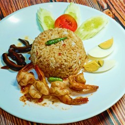 ข้าวผัดน้ำพริกกุ้ง