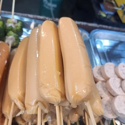 ไส้กรอกรมควันหนังกรอบ