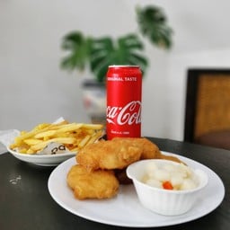 [อร่อยซ่ากับโค้ก] เซ็ตปีกกลาง 5 ชิ้น+ เฟรนช์ฟราย + Coke 325 ml
