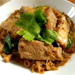 ซี่โครงหมูอบวุ้นเส้น