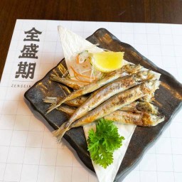 GRILLED SHISHAMO / ปลาไข่ย่าง