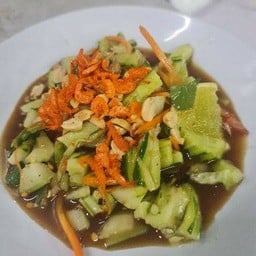 ตำแตงกวา