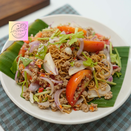 ยำมาม่า