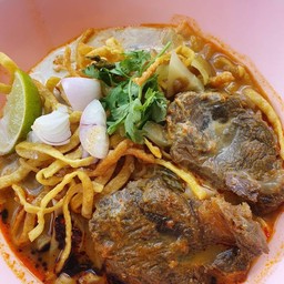 ข้าวซอยเนื้อน่องลาย