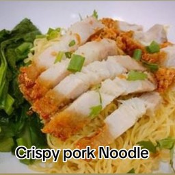 บะหมี่หมูกรอบ