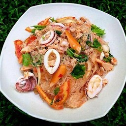 ยำวุ้นเส้นรวมมิตร