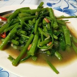 ผัดผักบุ้ง