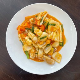 ปลาหมึกหอมผัดไข่เค็ม