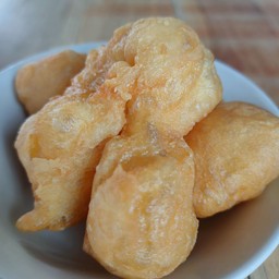 ปาท่องโก๋ทอด