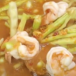 แกงเหลืองมะรุมกุ้ง