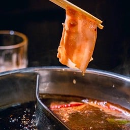 ต้มตุ๋น แจ่วฮ้อน - ชาบู • หมูกระทะ สาขา2 ( กล้วยน้ำไท )