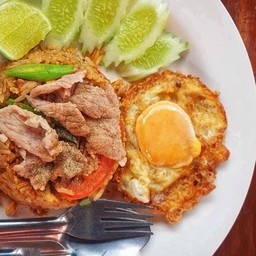 ข้าวผัดโบราณหมูอร่อยไม่เหมือนใคร