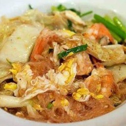 สุกี้แห้ง