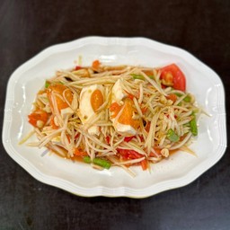 ส้มตำไทยไข่เค็ม