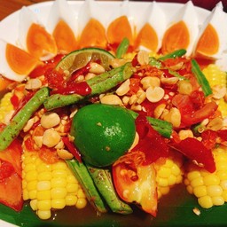 ตำข้าวโพดไข่เค็ม