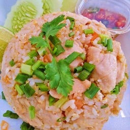 ข้าวผัดไก่