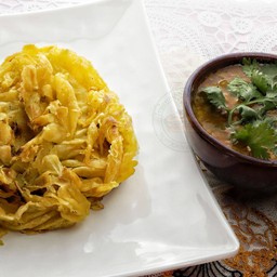 ชุดโรตีโบราณจิ้มแกงถั่ว A Set of Original Roti with Dhal Curry