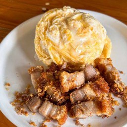 ข้าวหมูกรอบทอดกระเทียม