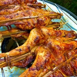 ไก่ย่างครึ่งตัว