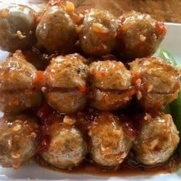 ตำ ยำ อาหารตามสั่ง เจ๊มิ้น